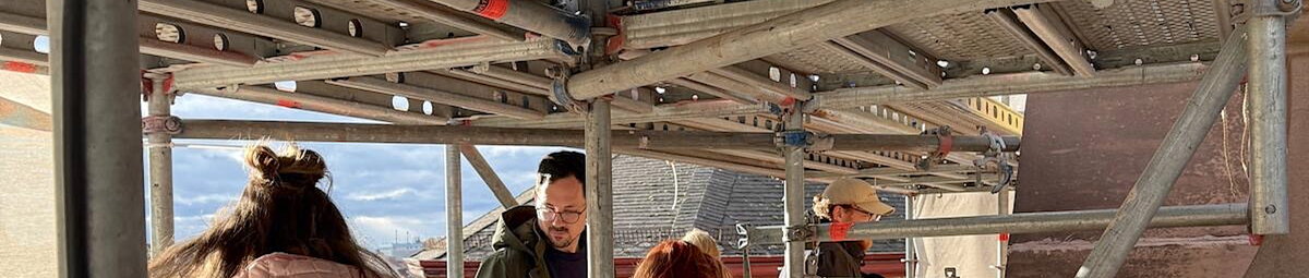 Über den Dächern der Universitätsbibliothek in Heidelberg